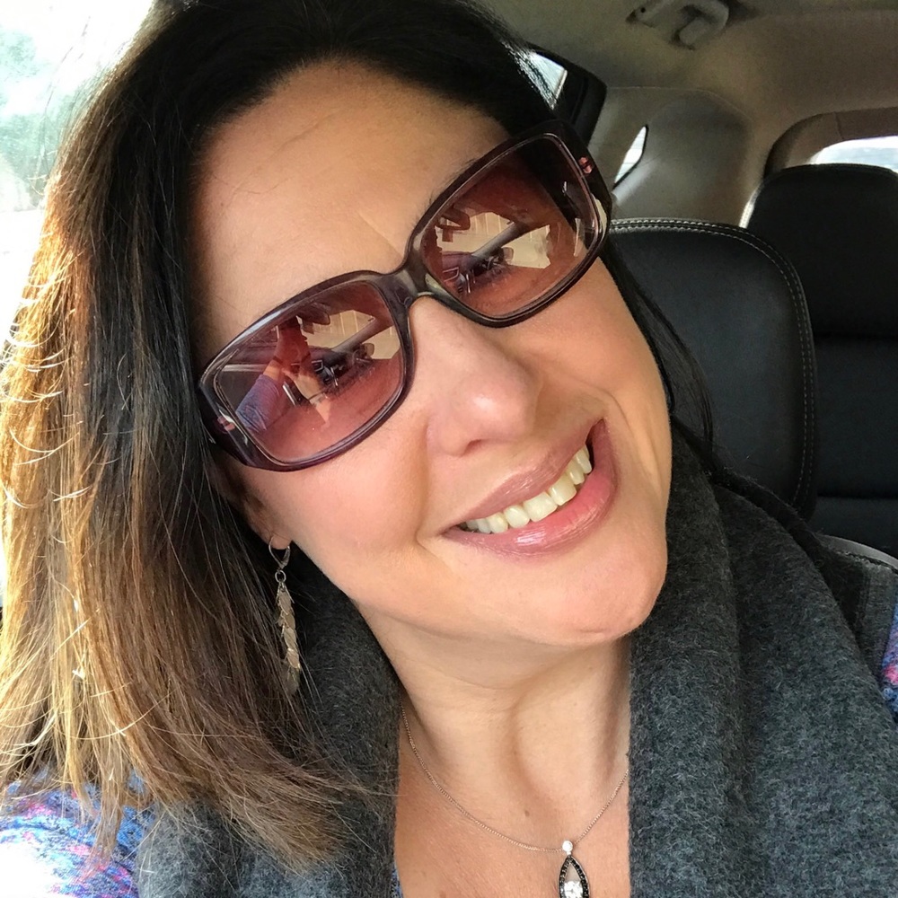 Meet your Posher, Laurie